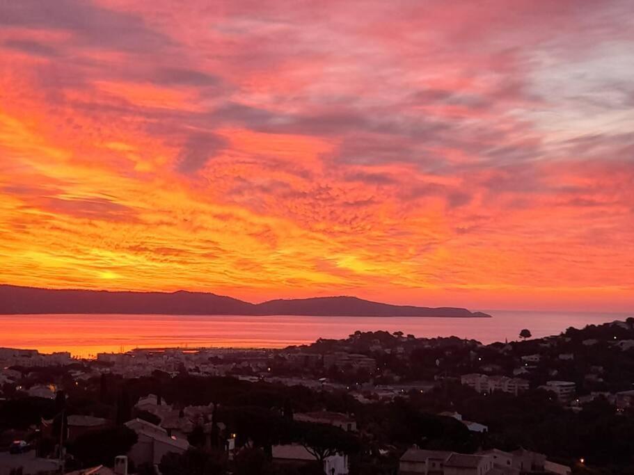 4-Star Private Villa With Heated Pool And Panoramic Sea View At Gulf De Saint Tropez 카발레르쉬르메르 외부 사진